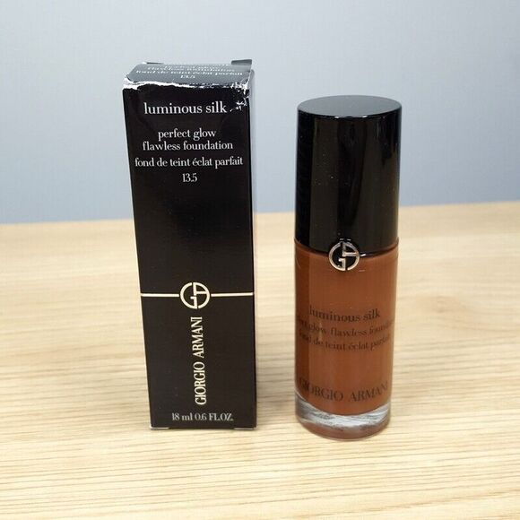 GIORGIO ARMANI # 13.50 Luminous Silk Perfect Glow Flawless Foundation .6oz - Picture 1 of 3